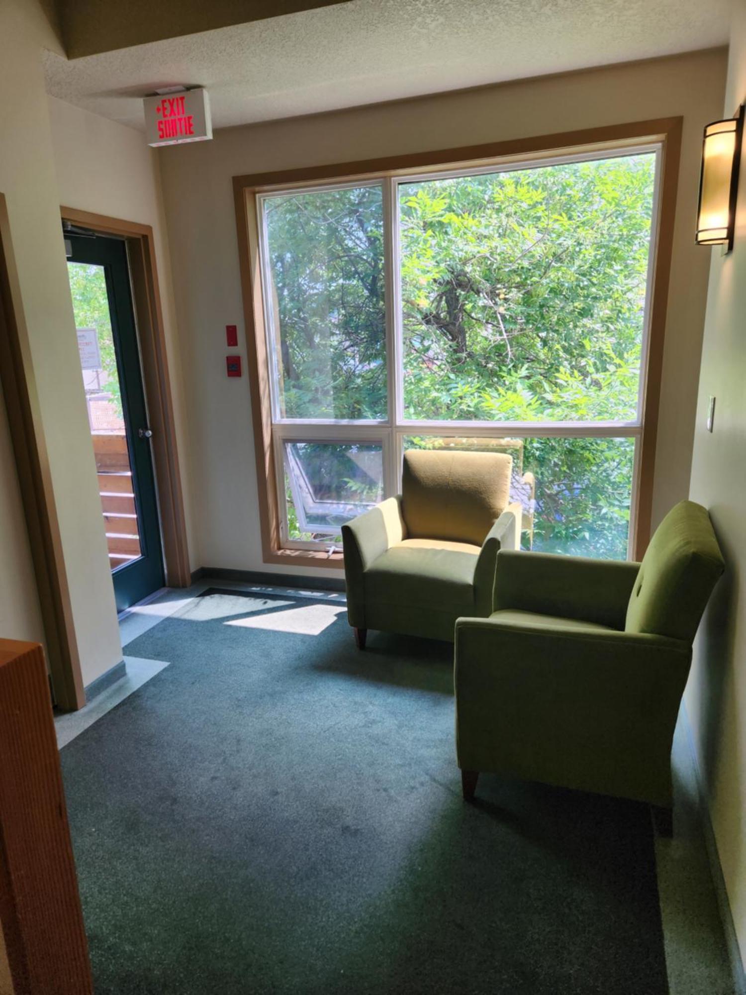 Waterton Lakes Lodge Resort Экстерьер фото